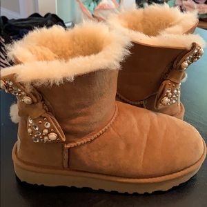 Tan UGGs, size 6 with bow detail